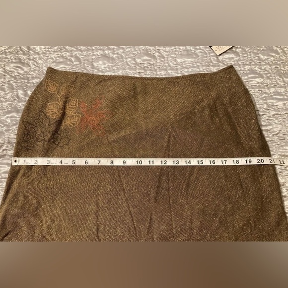 NortonStudio Petites 16P women’s Fall midi skirt embroidered leaves NEW - Picture 4 of 10
